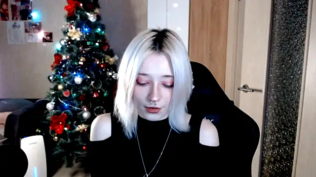 SophiaLur online show from 01-11-26, 04:23