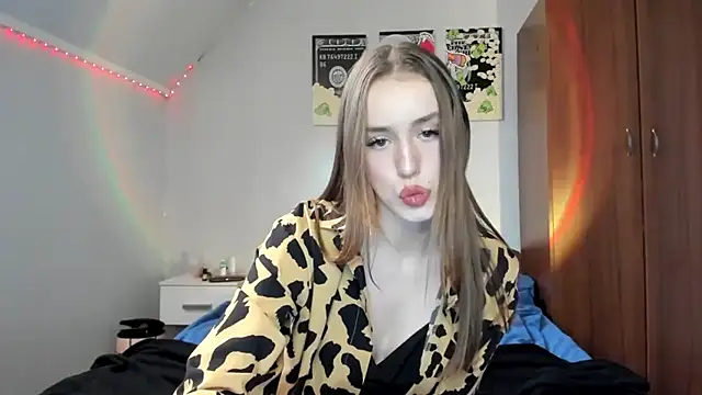 tinyglow online show from 01-14-26, 07:52