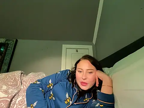 Snapshot of Lockig chatting on 11-14-25, 09:35 Lockig online show from 11-14-25, 09:35