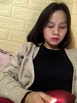 Trangbabylove online show from 12-19-25, 09:44