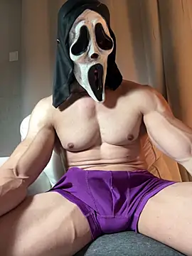 Luna MaskedMan online show from 12-18-25, 11:55