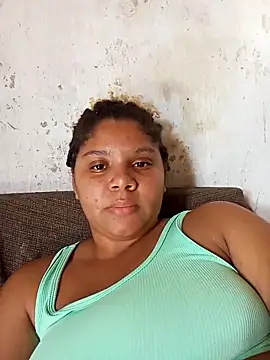 Snapshot of putinha__esthefany chatting on 11-14-25, 07:01 putinha esthefany online show from 11-14-25, 07:01