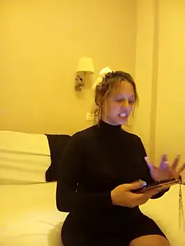 cleopatravodos online show from 12-15-25, 07:18