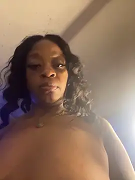 Snapshot of thicknessent chatting on 11-23-25, 08:47 thicknessent online show from 11-23-25, 08:47