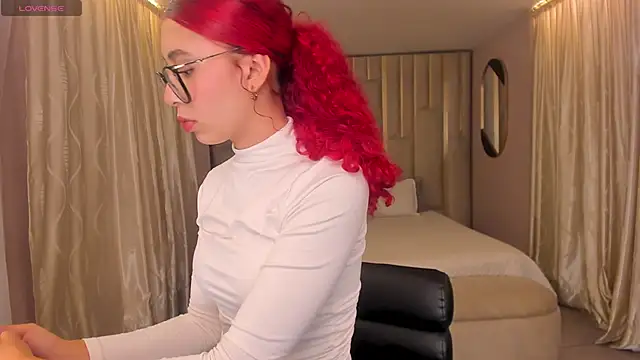 AmberFox1 online show from 12-19-25, 01:40