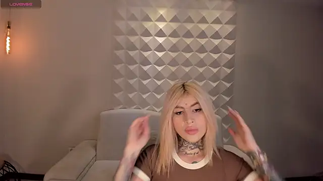 CarlaBrunni online show from 01-09-26, 01:03