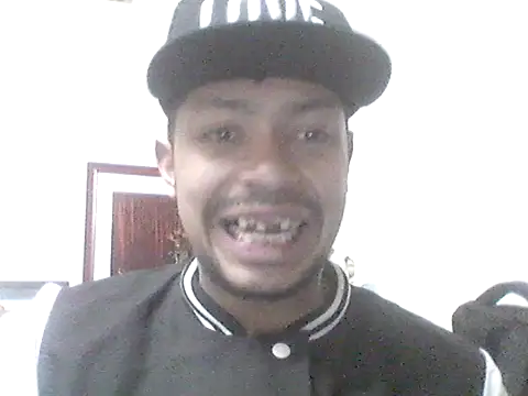 louishotlatinboy online show from 11-17-25, 05:24