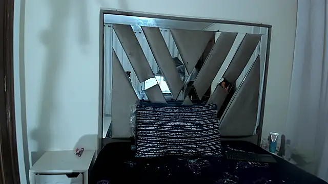 anisha zambrano online show from 01-16-26, 01:15