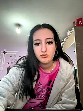 Snapshot of elenaalena chatting on 12-18-25, 02:12 elenaalena online show from 12-18-25, 02:12