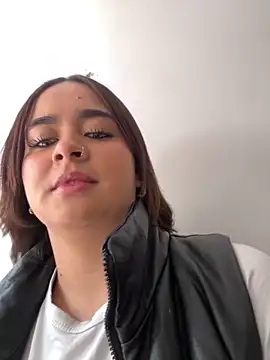 HANNAHBAKER00 online show from 11-19-25, 06:41