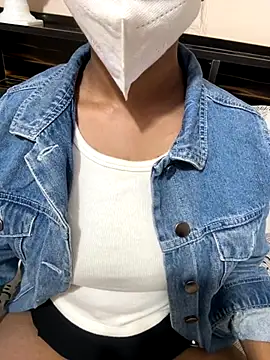 Lilly islive online show from 11-19-25, 09:53