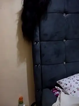 Snapshot of honeypot224 chatting on 02-08-26, 04:38 honeypot224 online show from 02-08-26, 04:38