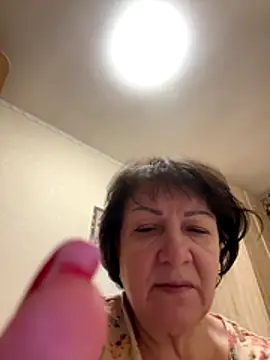 LittleBead522 online show from 11-15-25, 07:21