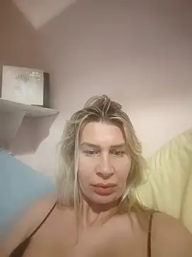 NaughtyClaudia  online show from 12-14-25, 09:30