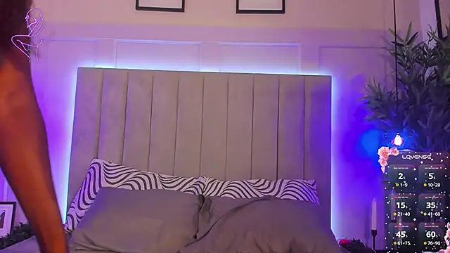 CandyVega  online show from 12-04-25, 07:55