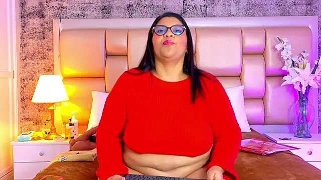 SelennaCooper online show from 02-12-26, 12:00