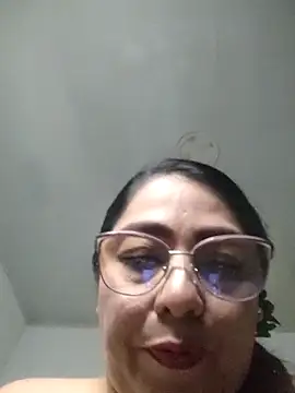   Nahomi online show from 12-04-25, 08:39