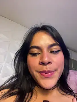 Sophie wyld online show from 11-16-25, 02:39