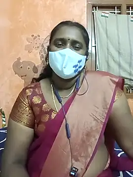 Snapshot of Tamil_Ranjini chatting on 12-13-25, 07:53 Tamil Ranjini online show from 12-13-25, 07:53