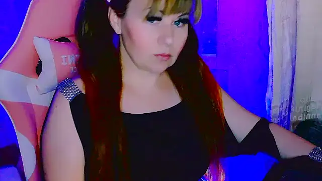 BESTLOLA online show from 11-17-25, 10:43