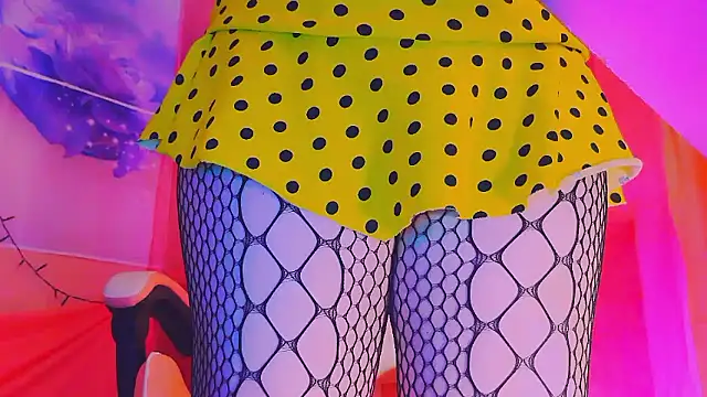 Snapshot of BESTLOLA chatting on 01-17-26, 12:54 BESTLOLA online show from 01-17-26, 12:54