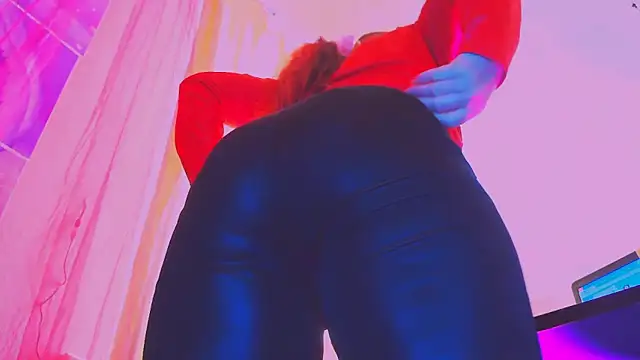 Snapshot of BESTLOLA chatting on 02-18-26, 10:22 BESTLOLA online show from 02-18-26, 10:22