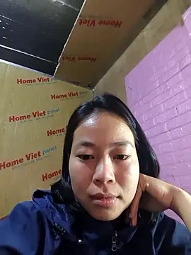 Snapshot of Cat-meow chatting on 11-17-25, 01:00 Cat-meow online show from 11-17-25, 01:00