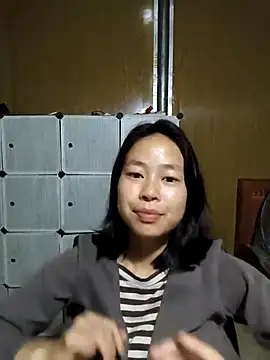 Cat-meow online show from 12-18-25, 02:01