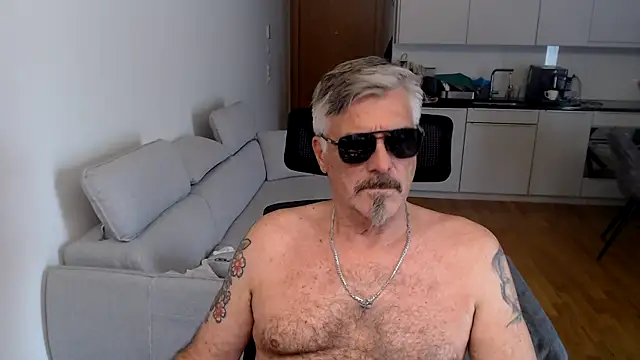 Snapshot of Buidapest chatting on 03-01-26, 01:02 Buidapest online show from 03-01-26, 01:02