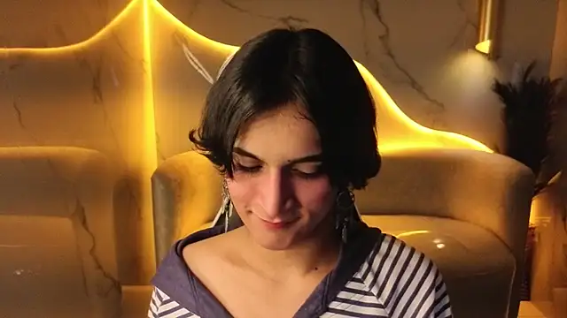 zoe tp online show from 11-29-25, 12:41