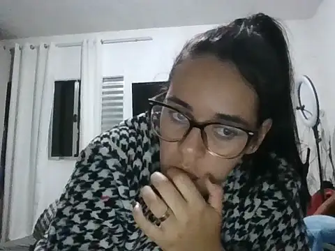 Lidiferrari online show from 11-18-25, 02:50