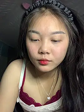 Baa-bee22 online show from 11-30-25, 05:33