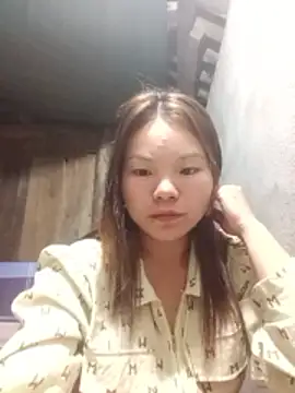 yu-zhen online show from 11-24-25, 01:11