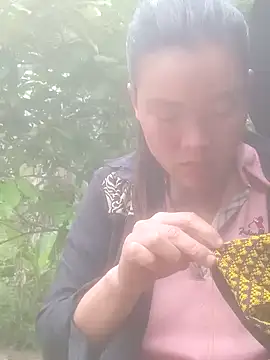 meomeo-00 online show from 12-04-25, 03:27