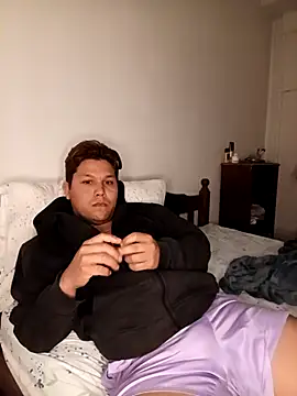 Oliver Bach online show from 11-29-25, 01:30