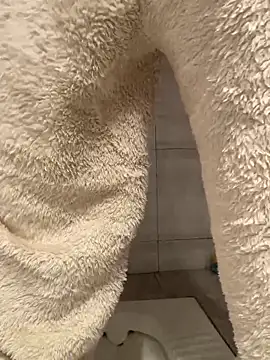 Yes-Baby-A online show from 12-21-25, 08:49