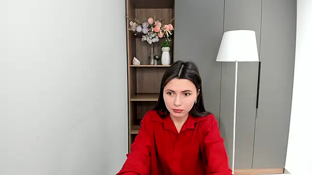 LibbyLedec online show from 11-20-25, 03:18