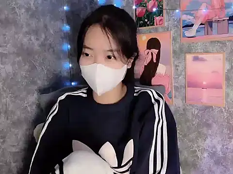 Hellen2999 online show from 11-30-25, 04:00