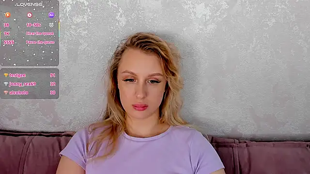 Snapshot of KiraRuiz chatting on 03-02-26, 05:08 KiraRuiz online show from 03-02-26, 05:08