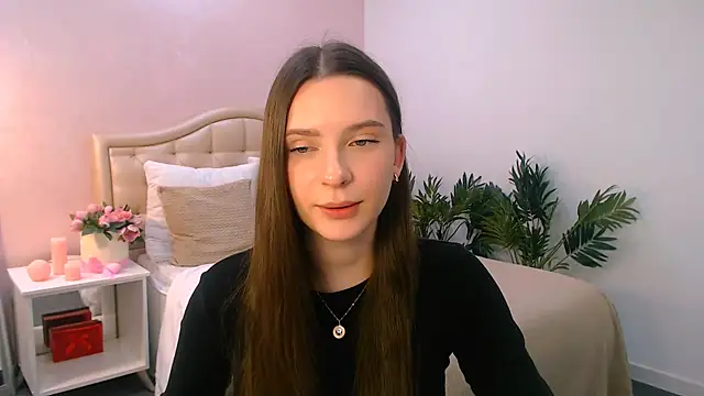 charming berry online show from 11-18-25, 10:09