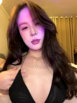 Snapshot of pupu_ chatting on 12-15-25, 02:32 pupu online show from 12-15-25, 02:32