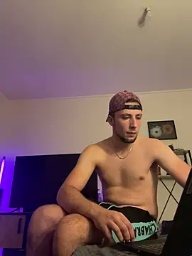 Snapshot of Matt02fr chatting on 11-22-25, 05:28 Matt02fr online show from 11-22-25, 05:28