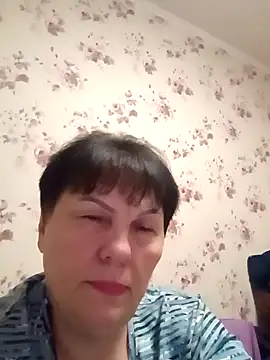 Snapshot of OliviaaSkyy chatting on 11-17-25, 10:37 OliviaaSkyy online show from 11-17-25, 10:37