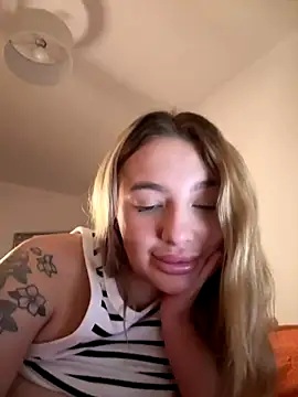 LilyLoveUK online show from 11-21-25, 10:52