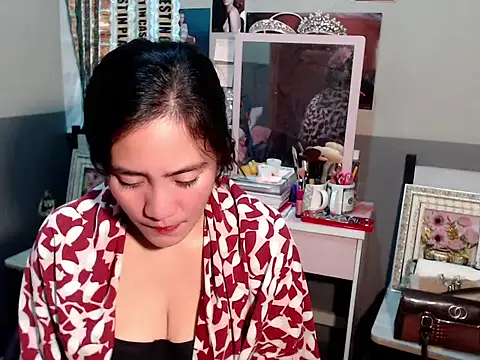 ellyaxx online show from 11-19-25, 12:27