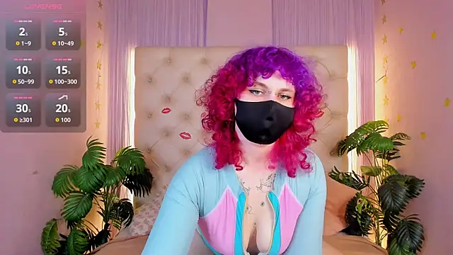 CharlotteRach online show from 11-22-25, 12:59