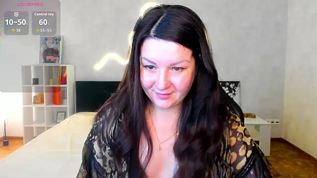 still  her online show from 12-16-25, 01:54