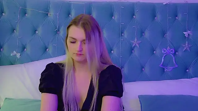 AnnyRaii online show from 01-12-26, 06:07