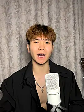 Snapshot of Juhone chatting on 11-19-25, 07:08 Juhone online show from 11-19-25, 07:08