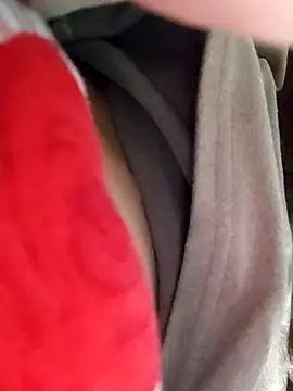 Snapshot of LyasianLa chatting on 11-20-25, 07:30 LyasianLa online show from 11-20-25, 07:30